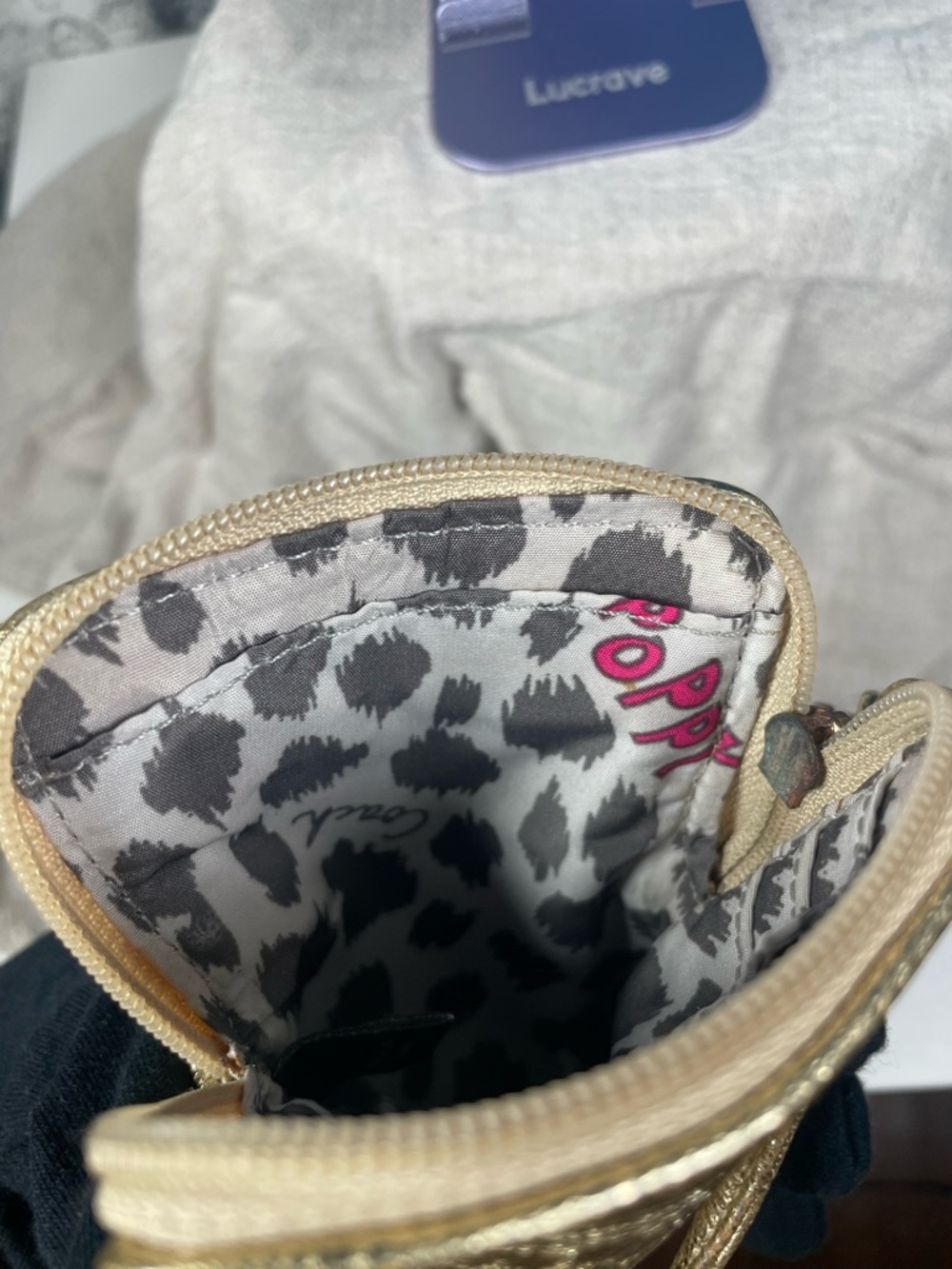 Coach Poppy Metallic Gold Wristlet 3.5 H x 5 L Rare/Retired - Picture 4 of 9